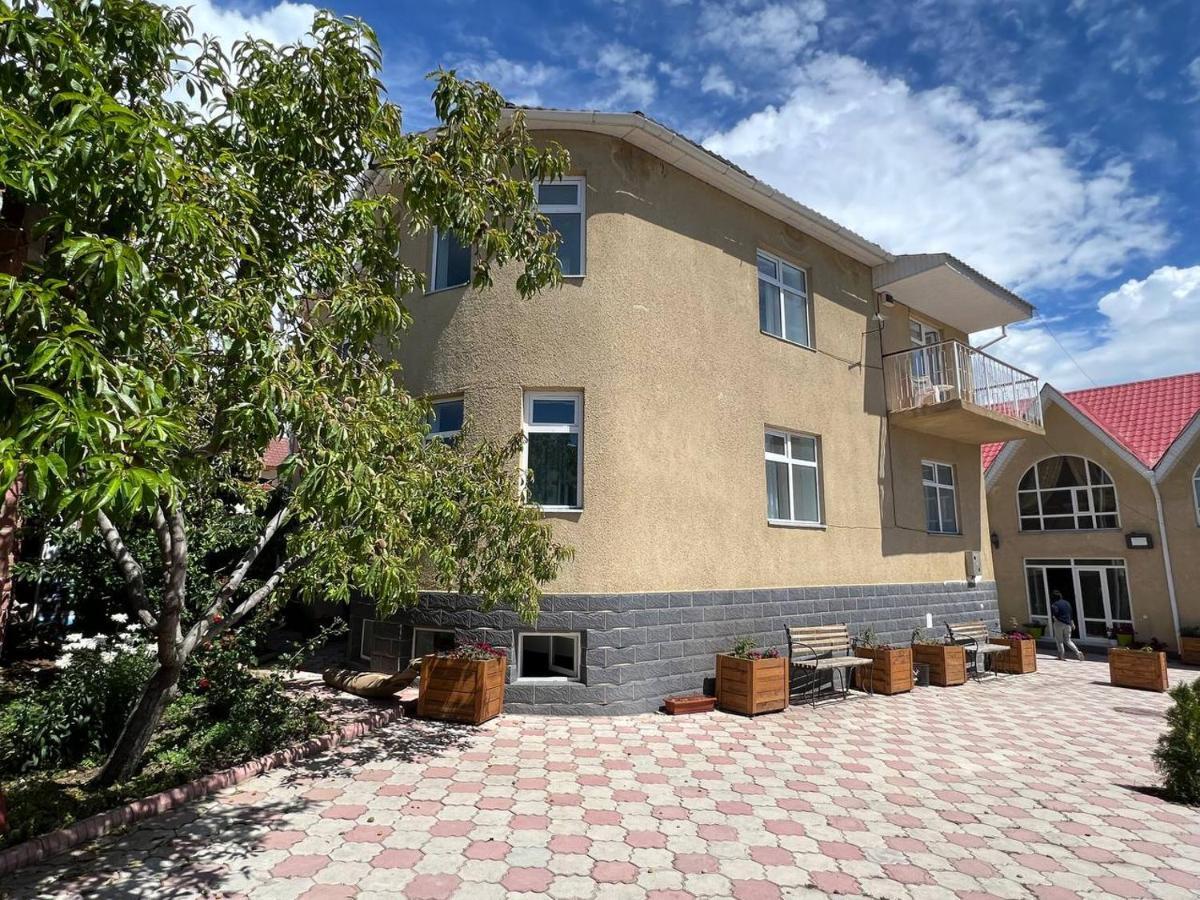 Tan Nuru Guest House Гостевой Дом Тан Нуру Cholpon-Ata Exteriér fotografie